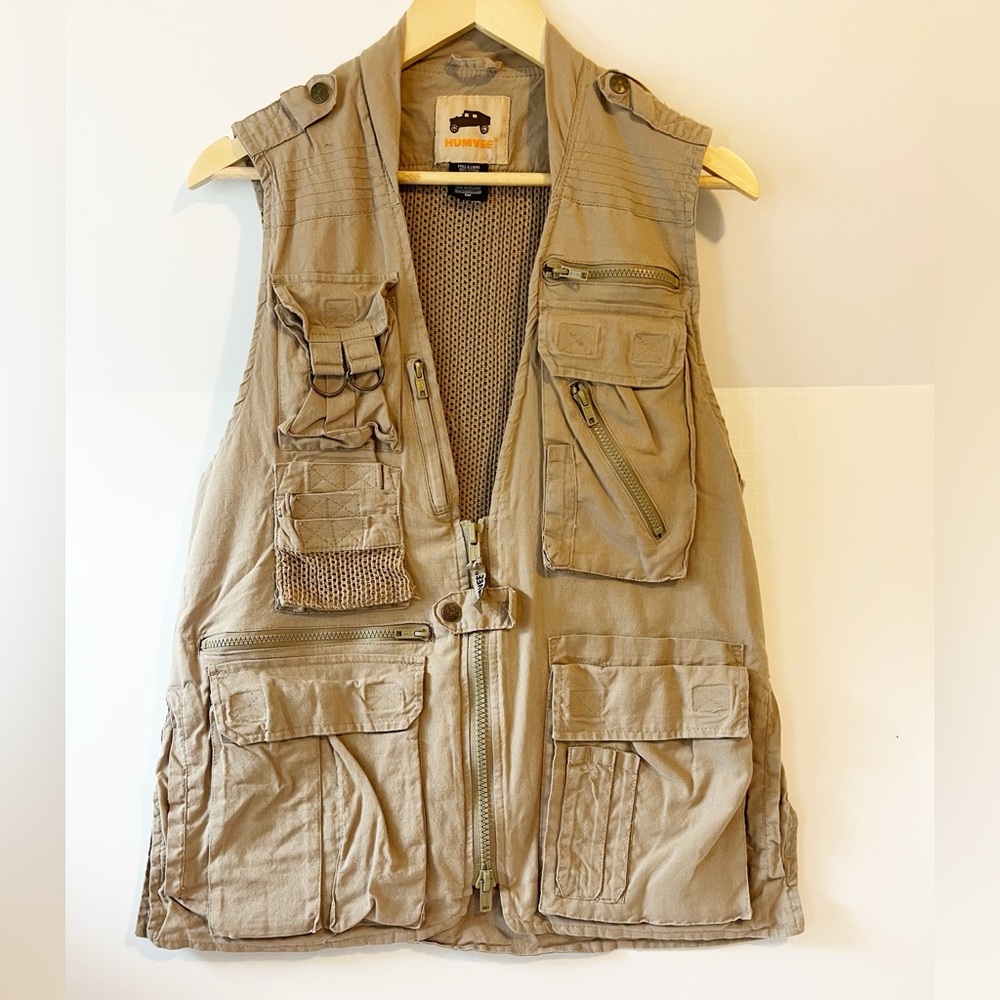 Humvee Tan Fishing Safari Utility Vest with Multiple Pockets Size SM Outdoor